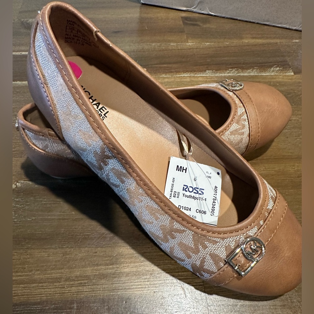 Michael Kors Marlena-PC Tan sz 4